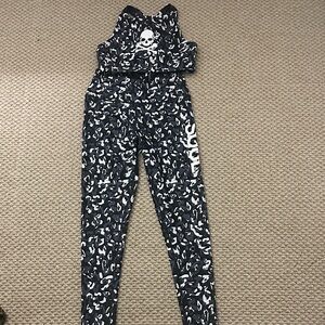 SoulCycle Black and White Camouflage Skull Print Leggings and Race Back top set